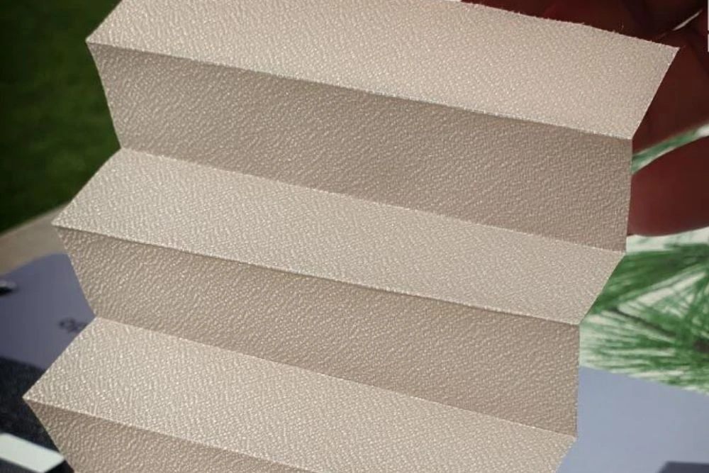 VS2 Pleated blind – Semi-blackout, single layer – CLAY (semi-blackout, single-layer) – 2